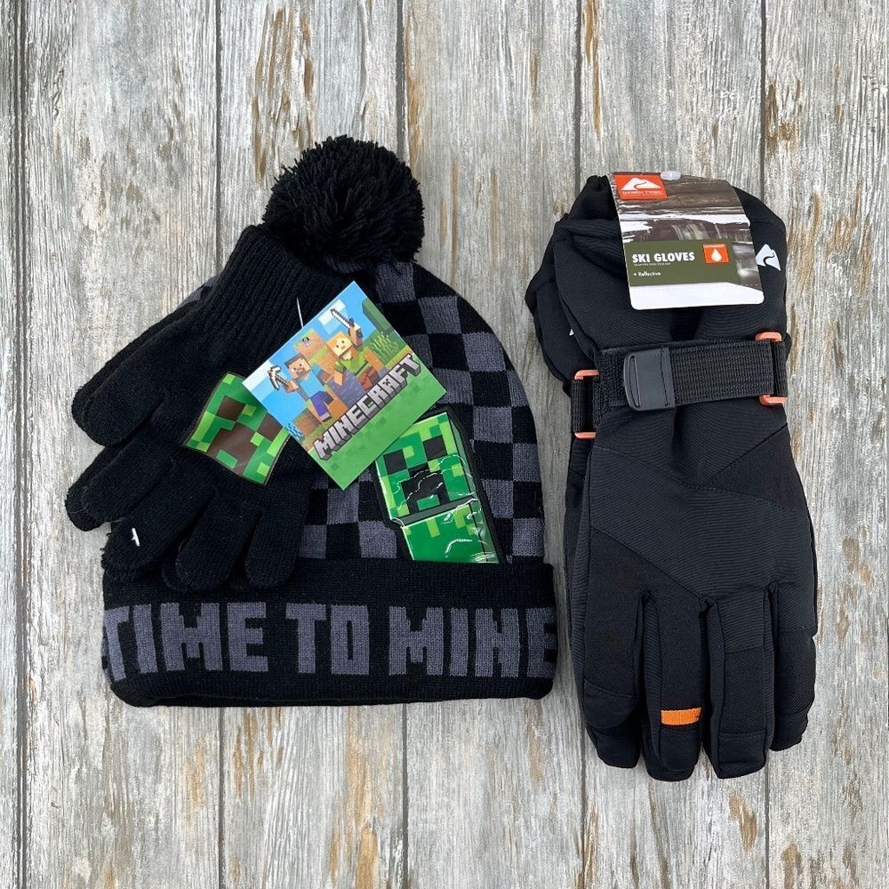Boy’s Minecraft Beanie Hat Knit & Ski Gloves 3-Piece Set